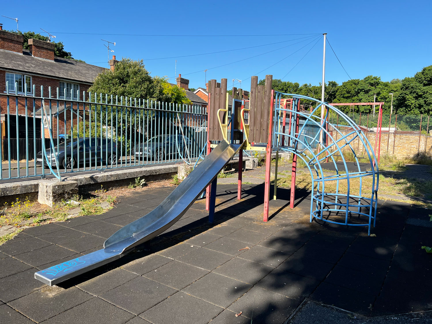 Howard Cole Way Play Area in Aldershot, Hampshire or Alexandra Road Play Area in Aldershot, Hampshire