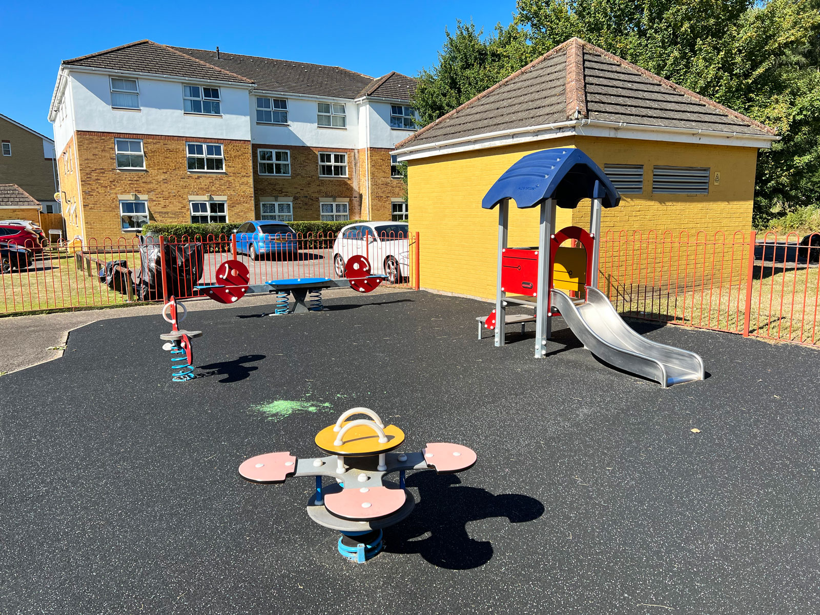 Beaufort Road Play Area in Ash Vale, Surrey